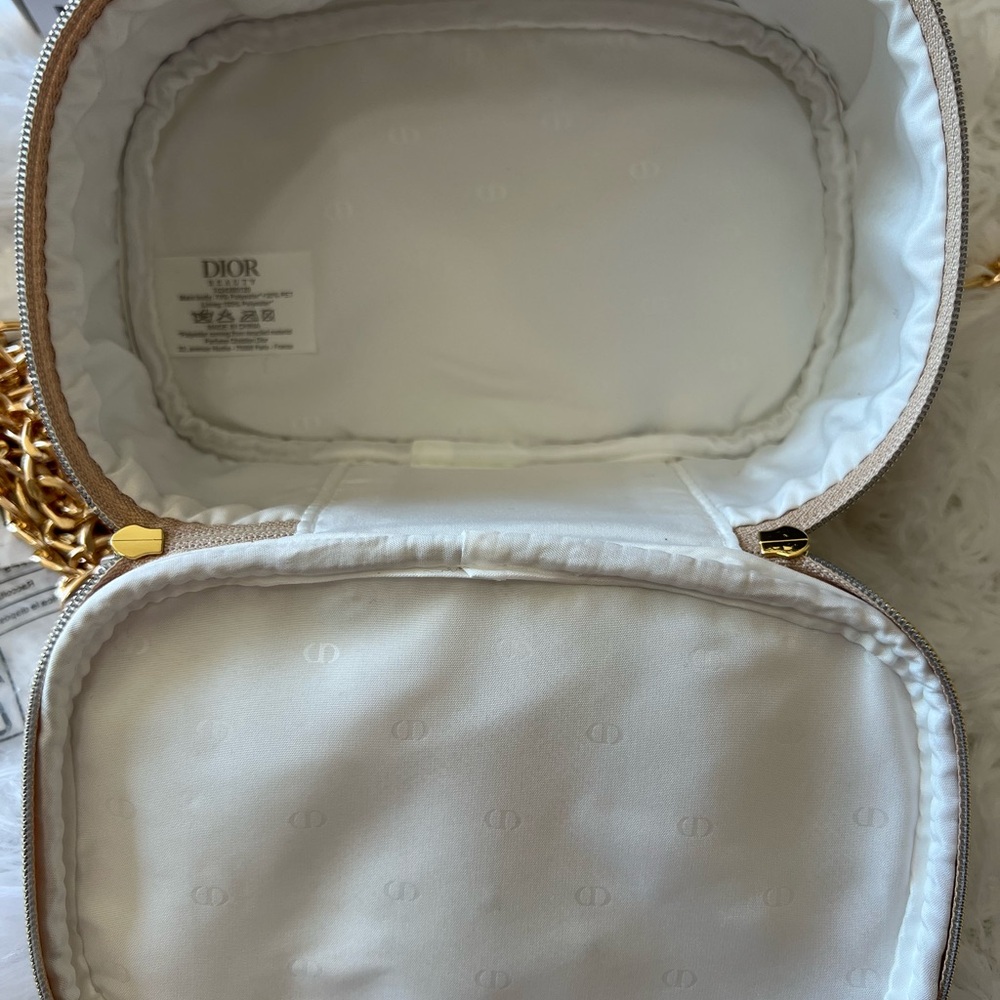 ‼️New Dior Gold Mini Bag - Makeup Pouch‼️ - Picture 6 of 6